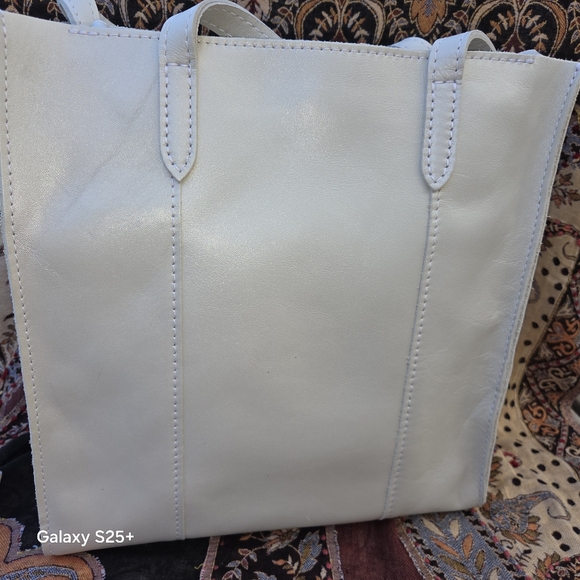 Portland Leather Large North South Lola Pearl Leather PLG Unicorn *Retired Color - Picture 3 of 13